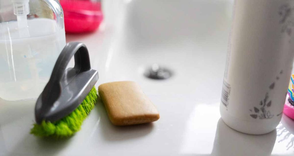 Remove clutter and items from the bathroom ​- Danbury's Best Maid Service