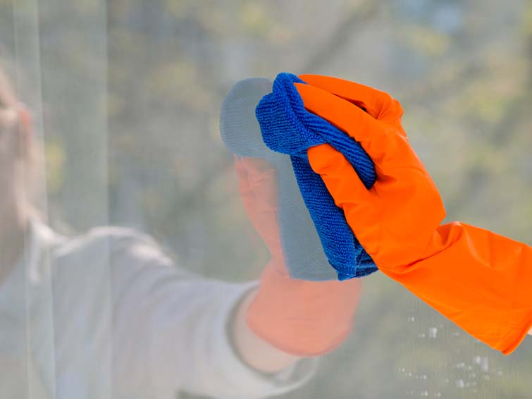 Window Cleaning and Power Washing: Enhancing Curb Appeal