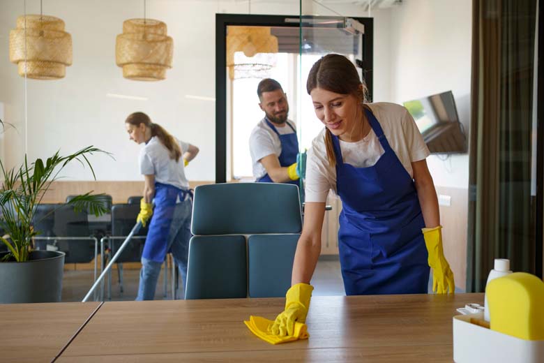 10 Tips for Maintaining Cleanliness in High-Traffic Commercial Areas​