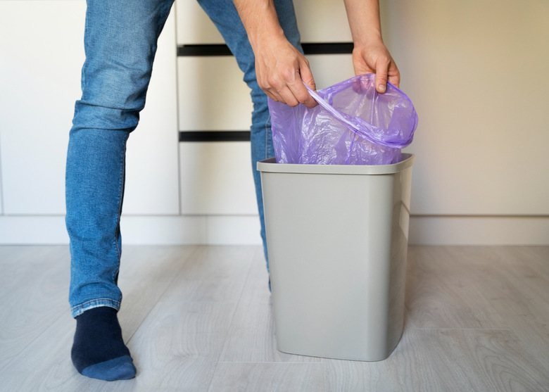 Wastebasket Cleaning